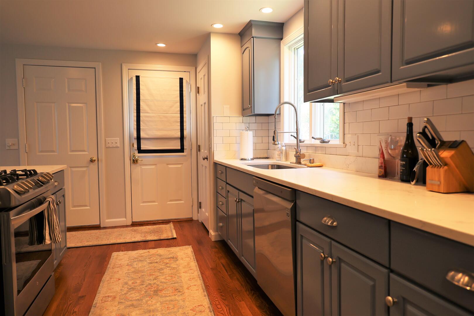 photo 6 rental 15696