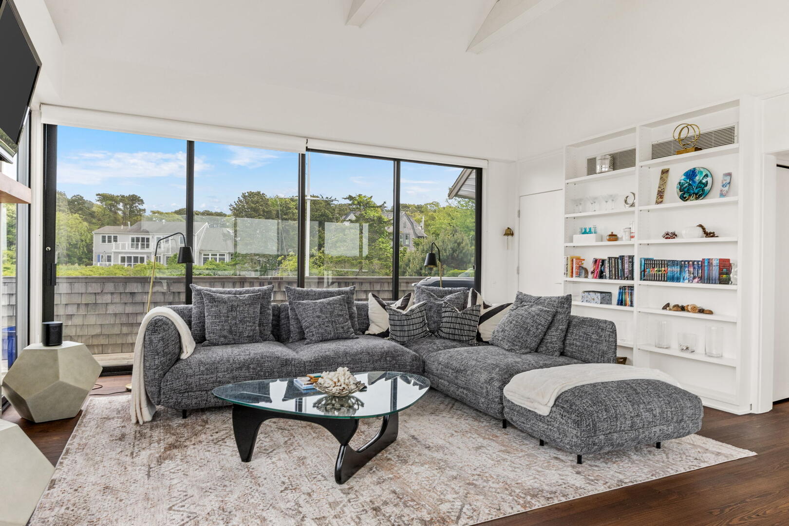 photo 27 rental 16286