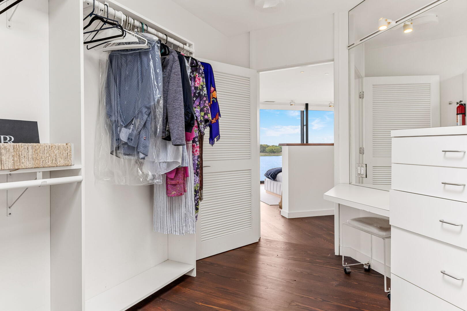 photo 40 rental 16286