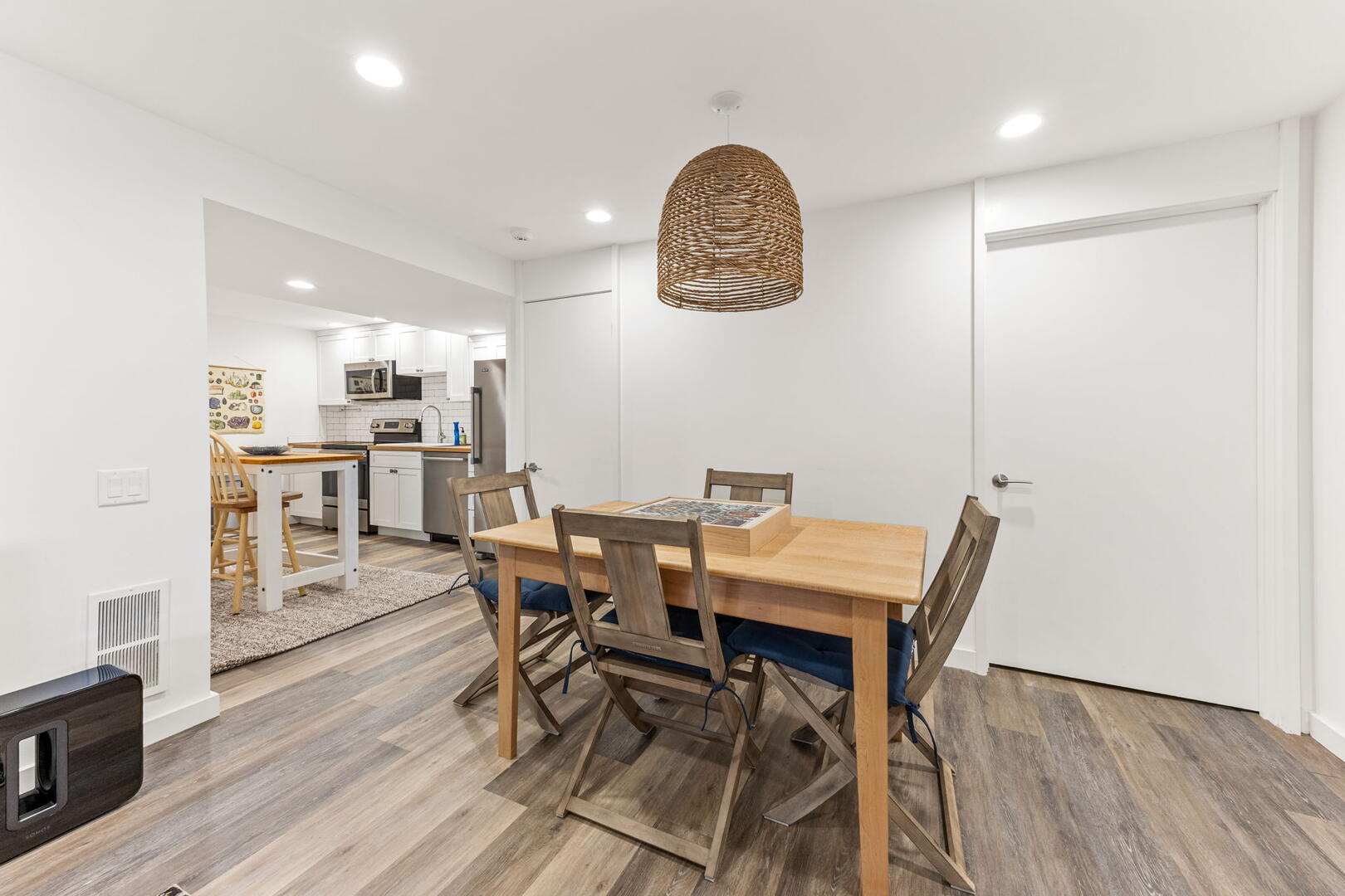 photo 53 rental 16286