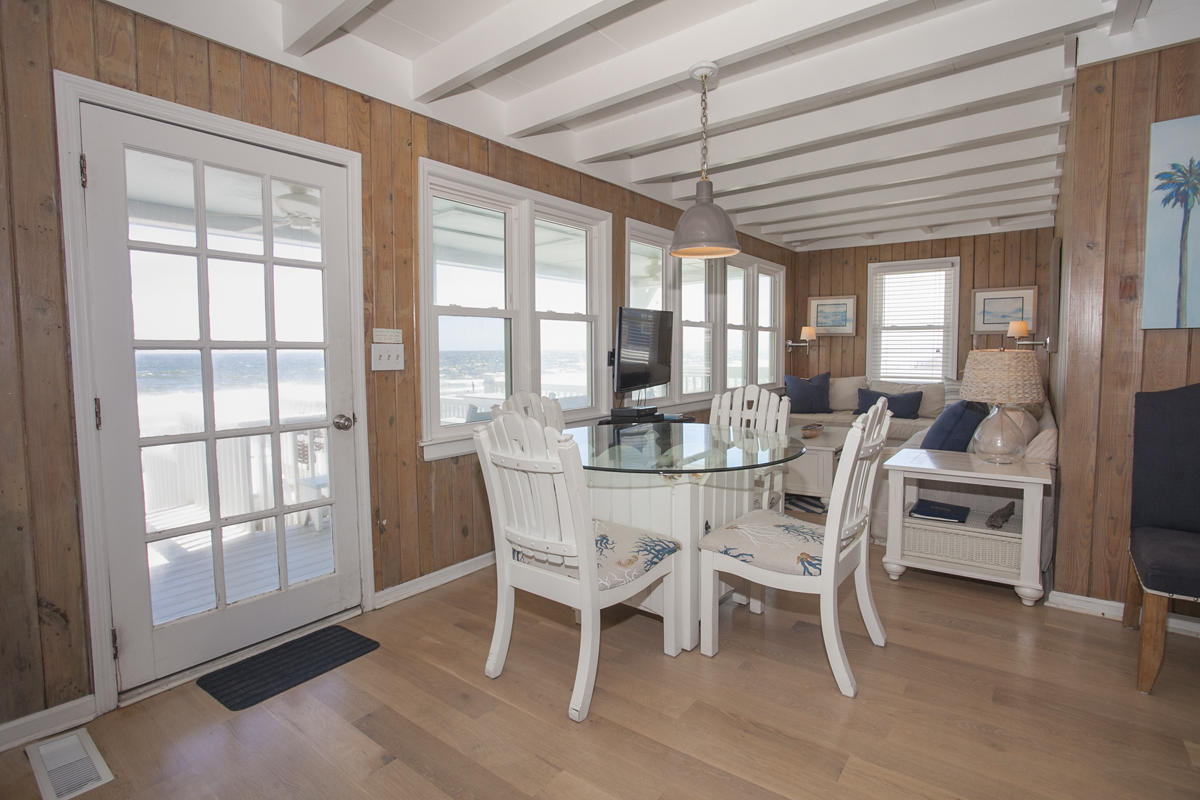 Summer House | Margaret Rudd Associates