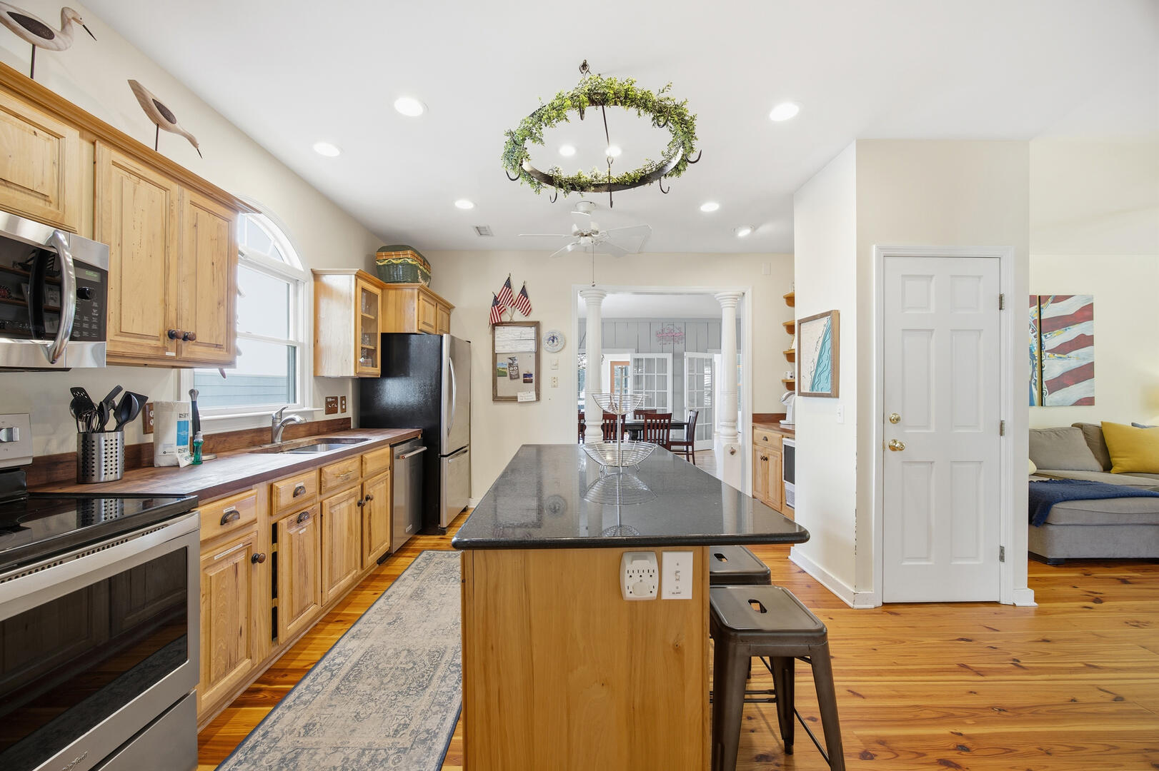 Beach Bones | Photo 15