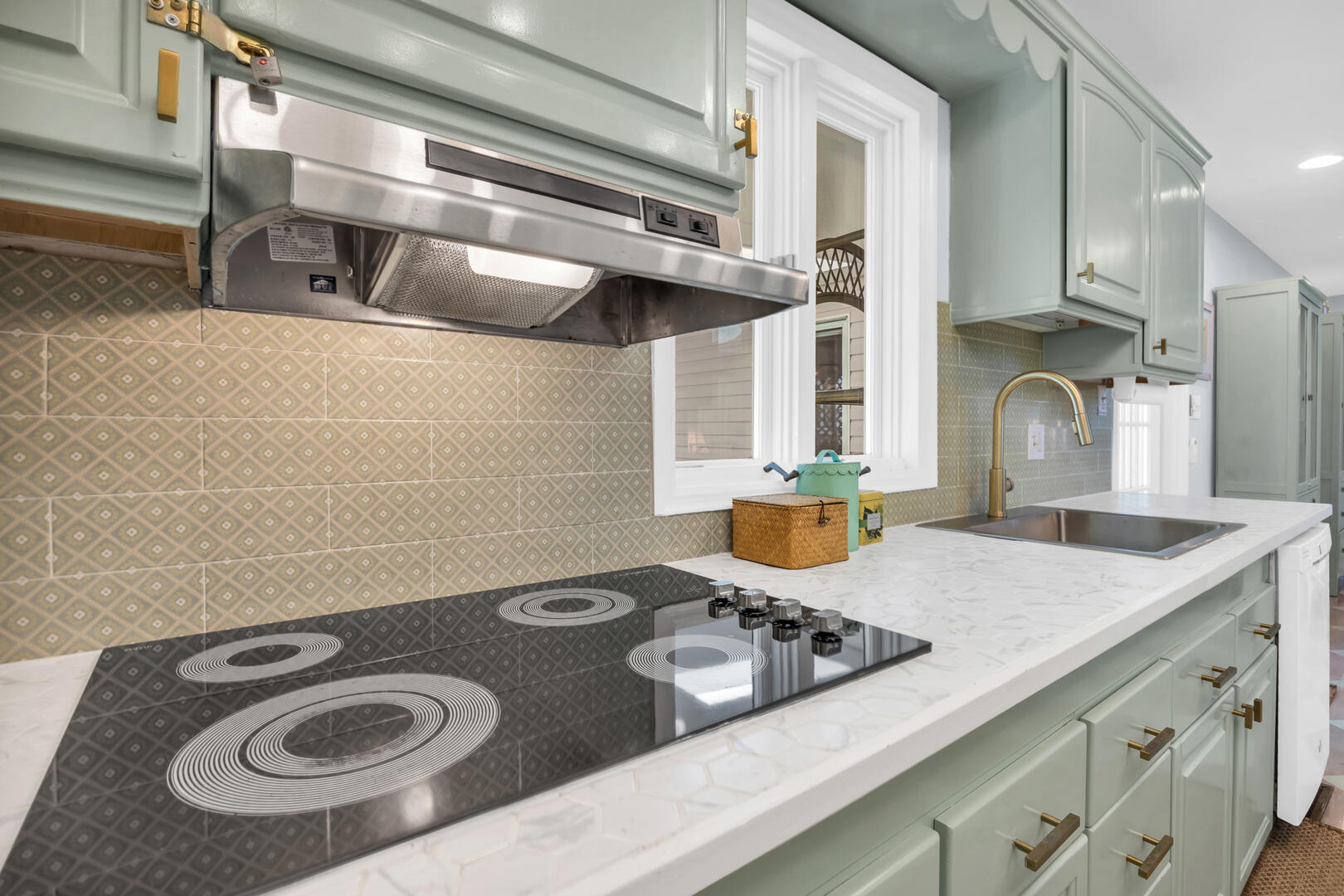 House of Mirth | Photo 8