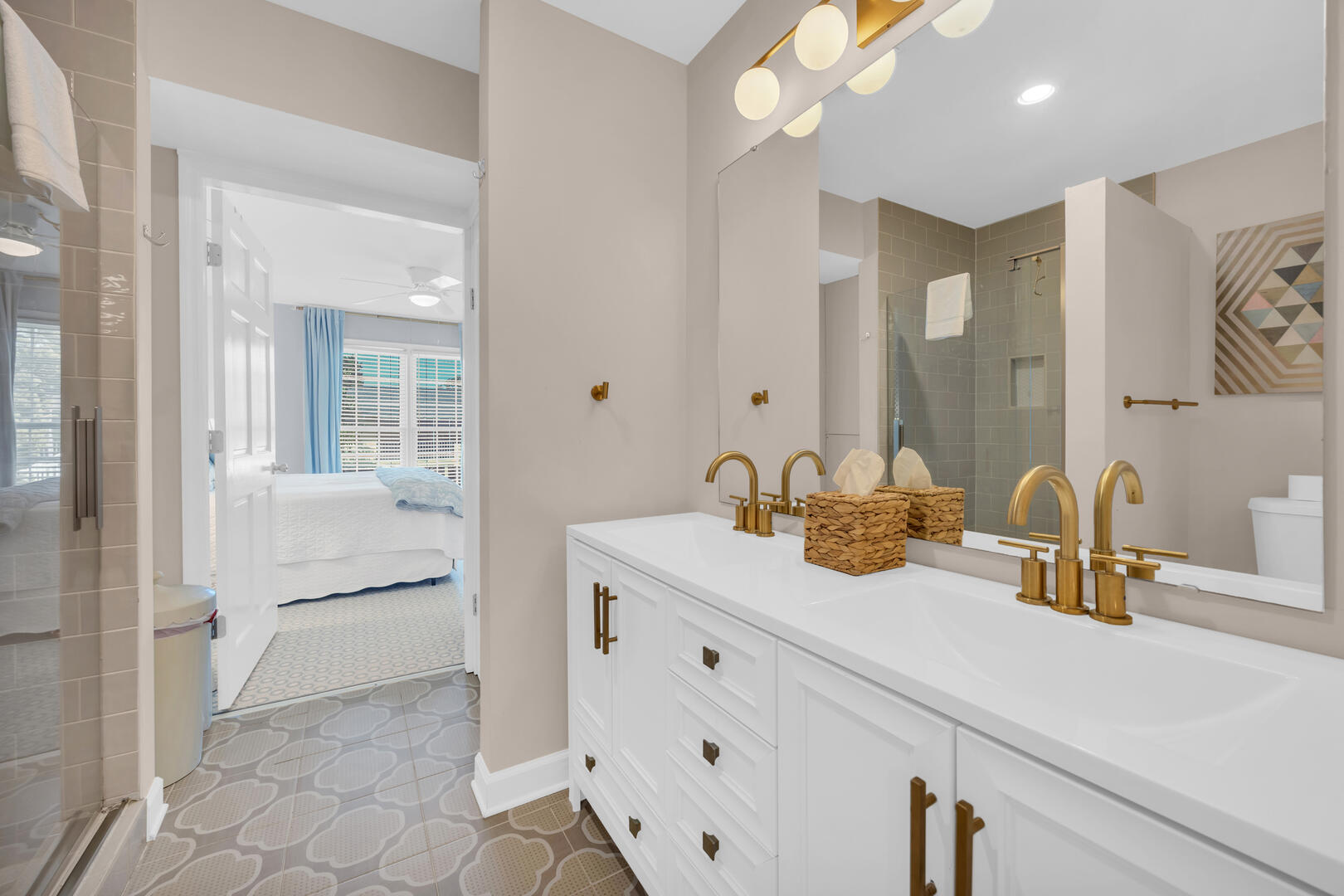 House of Mirth | Photo 19