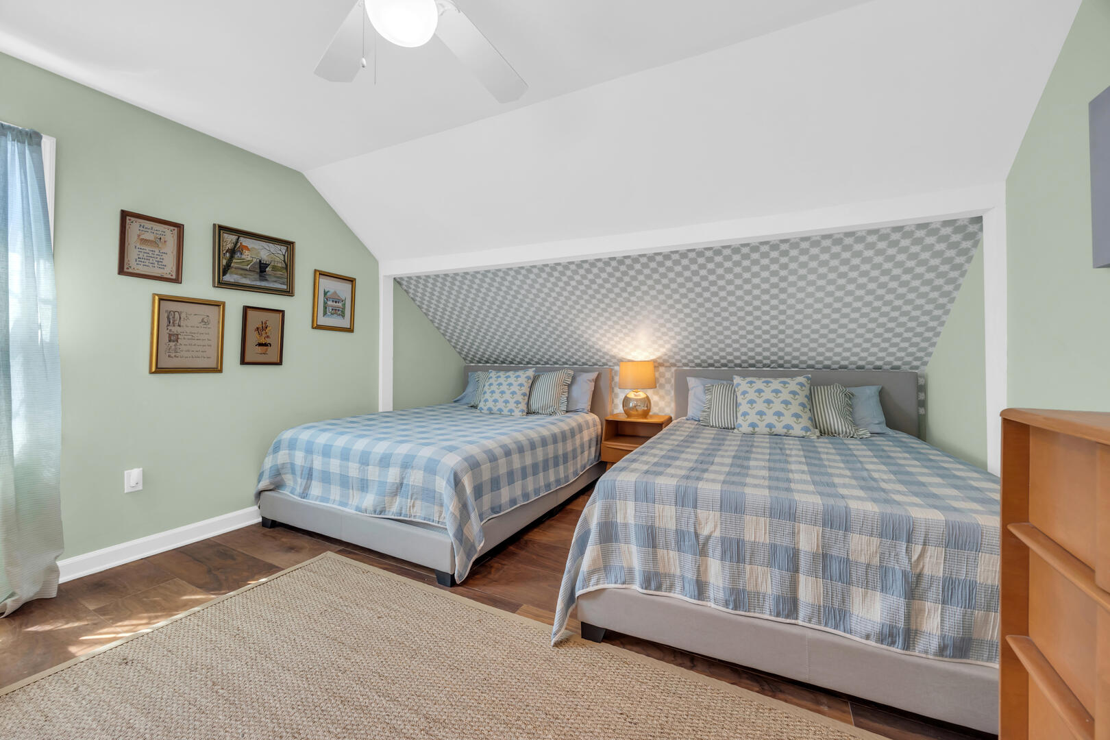 House of Mirth | Photo 32