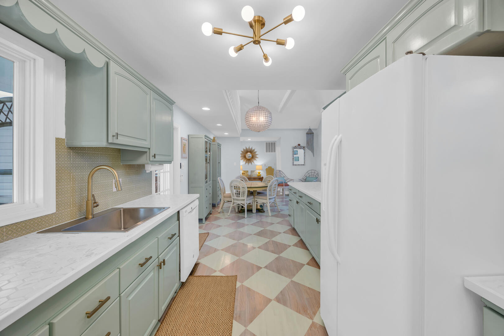 House of Mirth | Photo 7