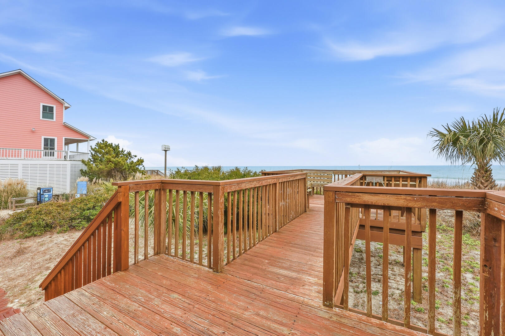 Arrogantly Shabby | Photo 27