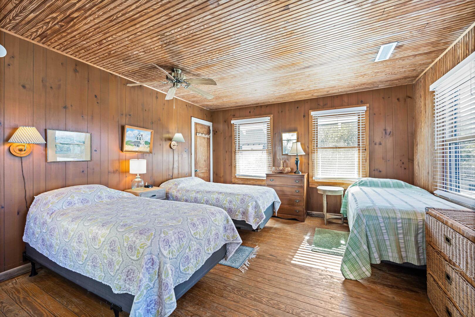 Otis Beach | Photo 424