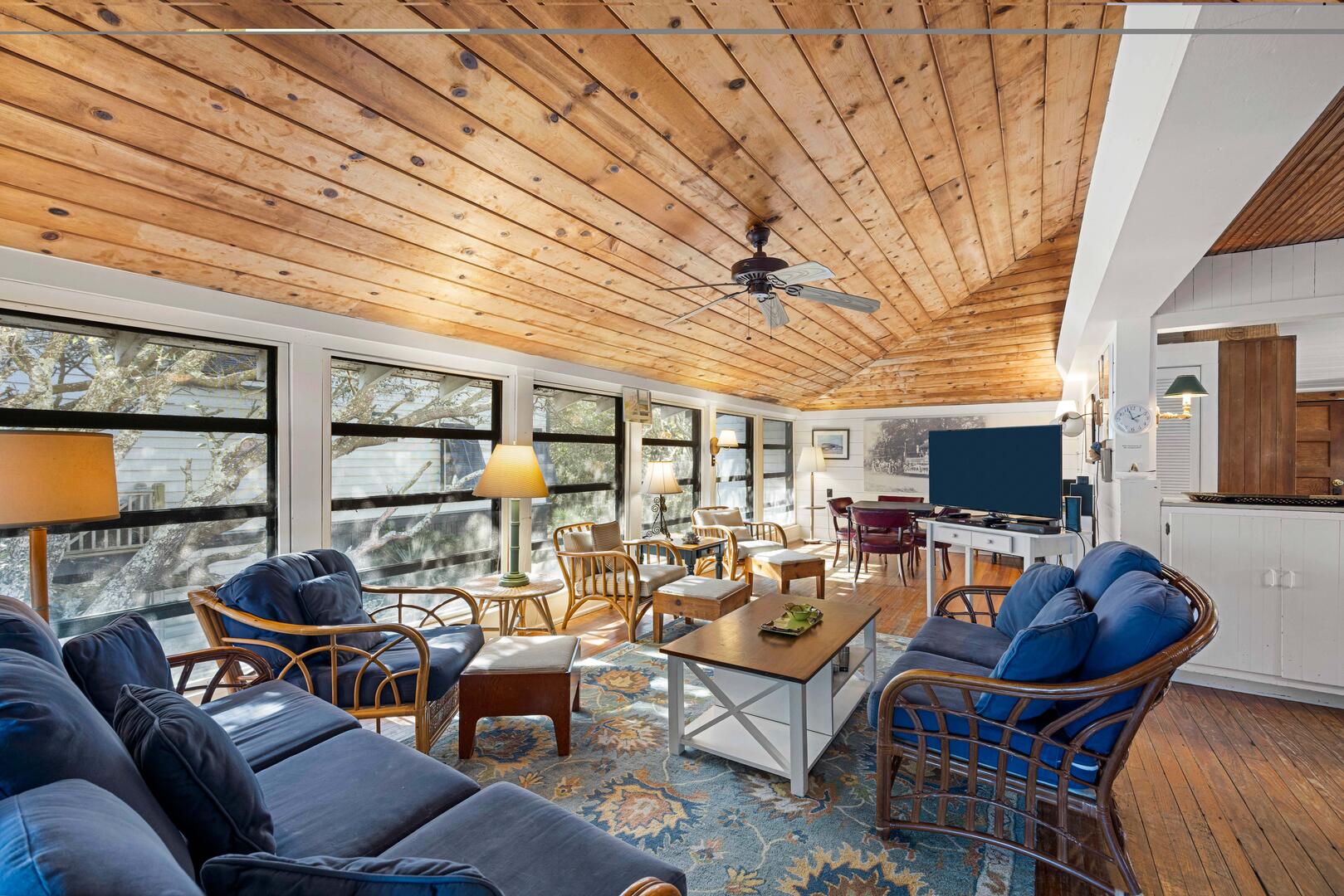 Otis Beach | Photo 404