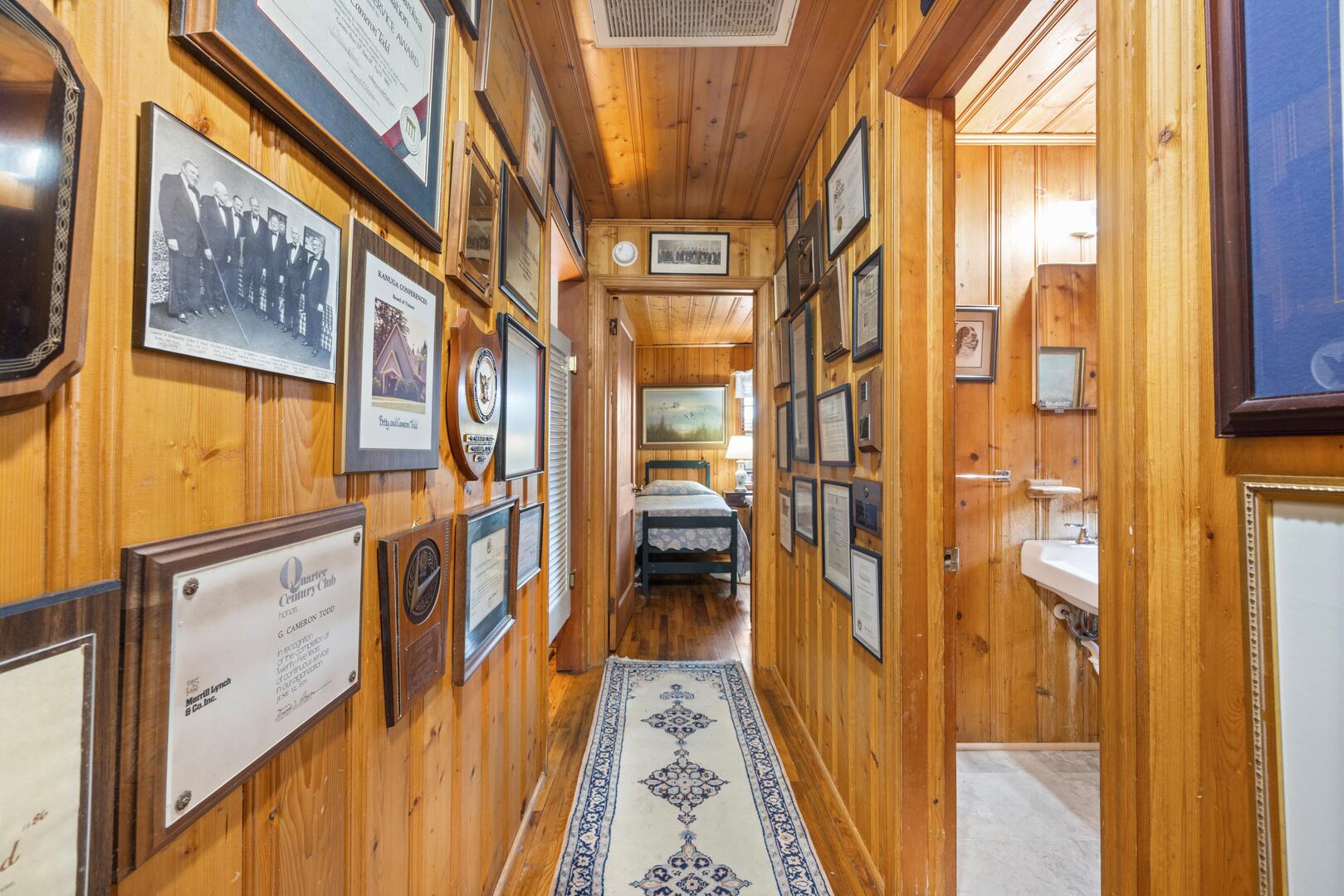 Todd House | Photo 18