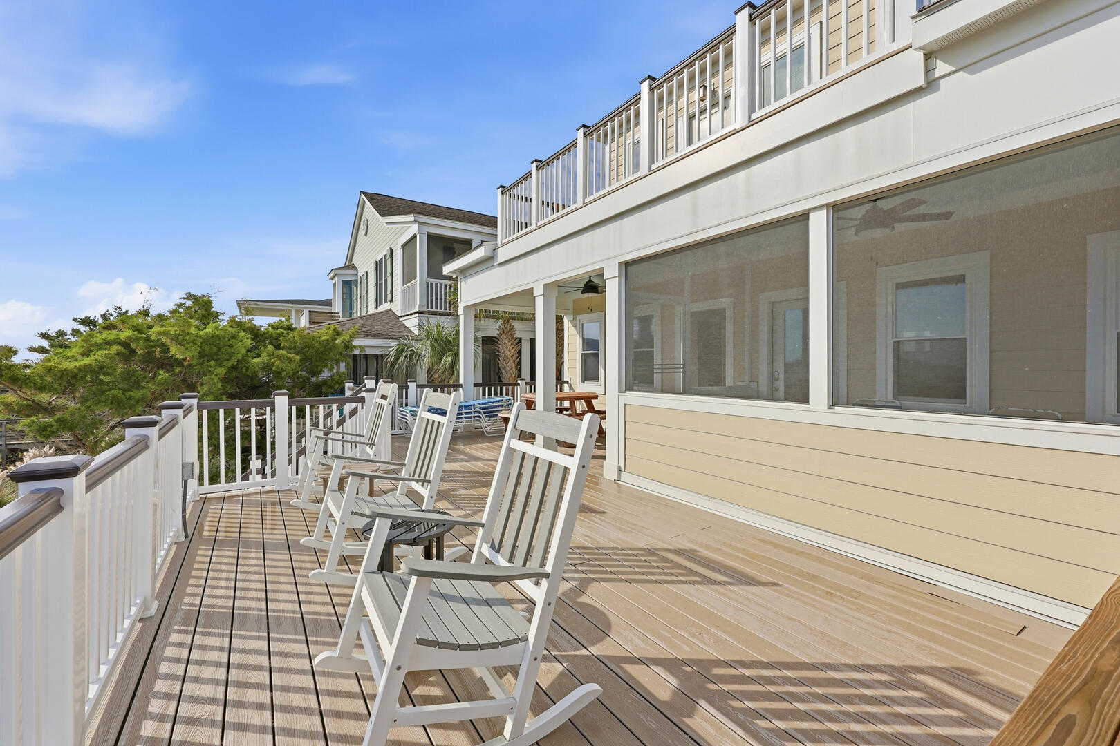 Towne House | Photo 33