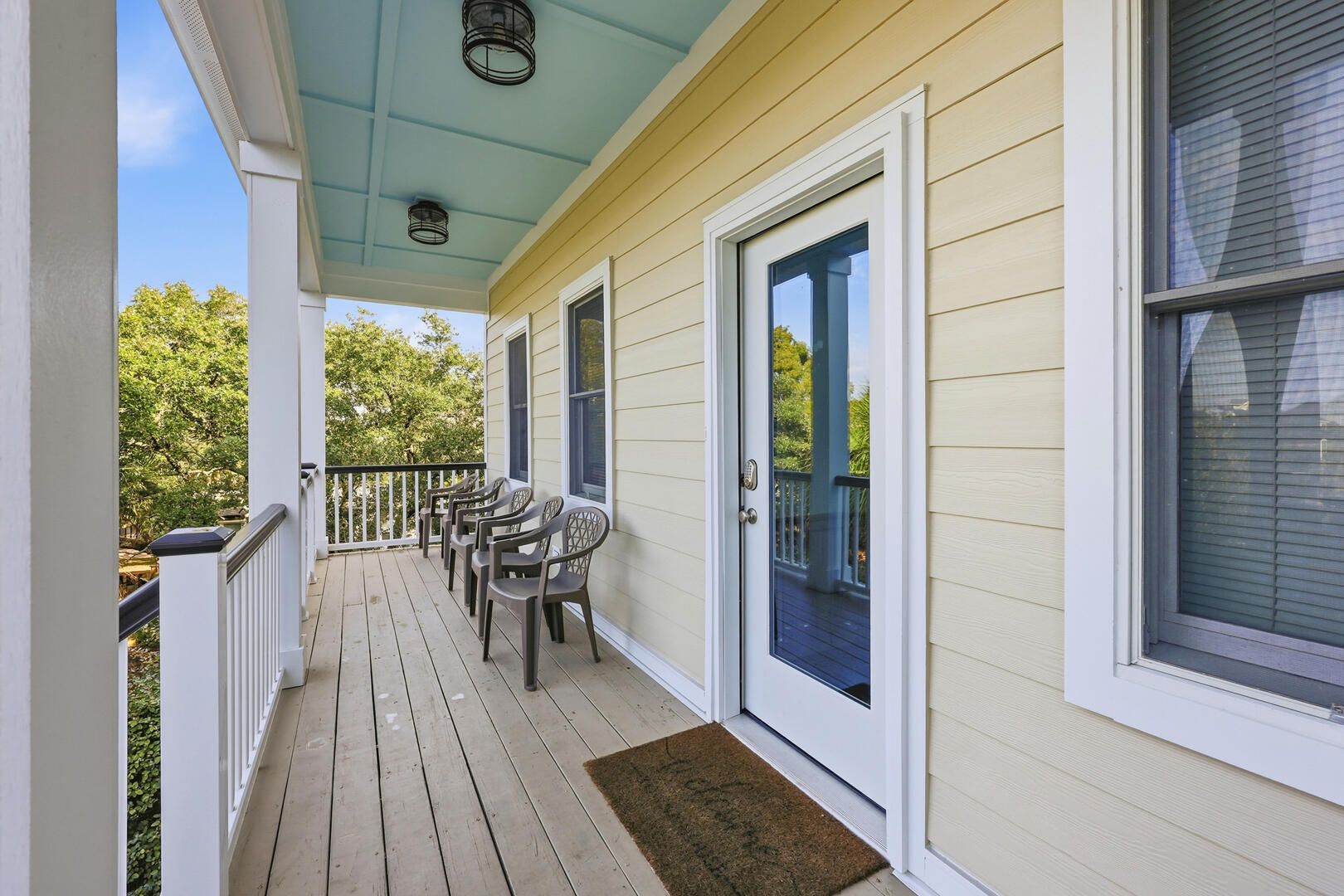 Towne House | Photo 7