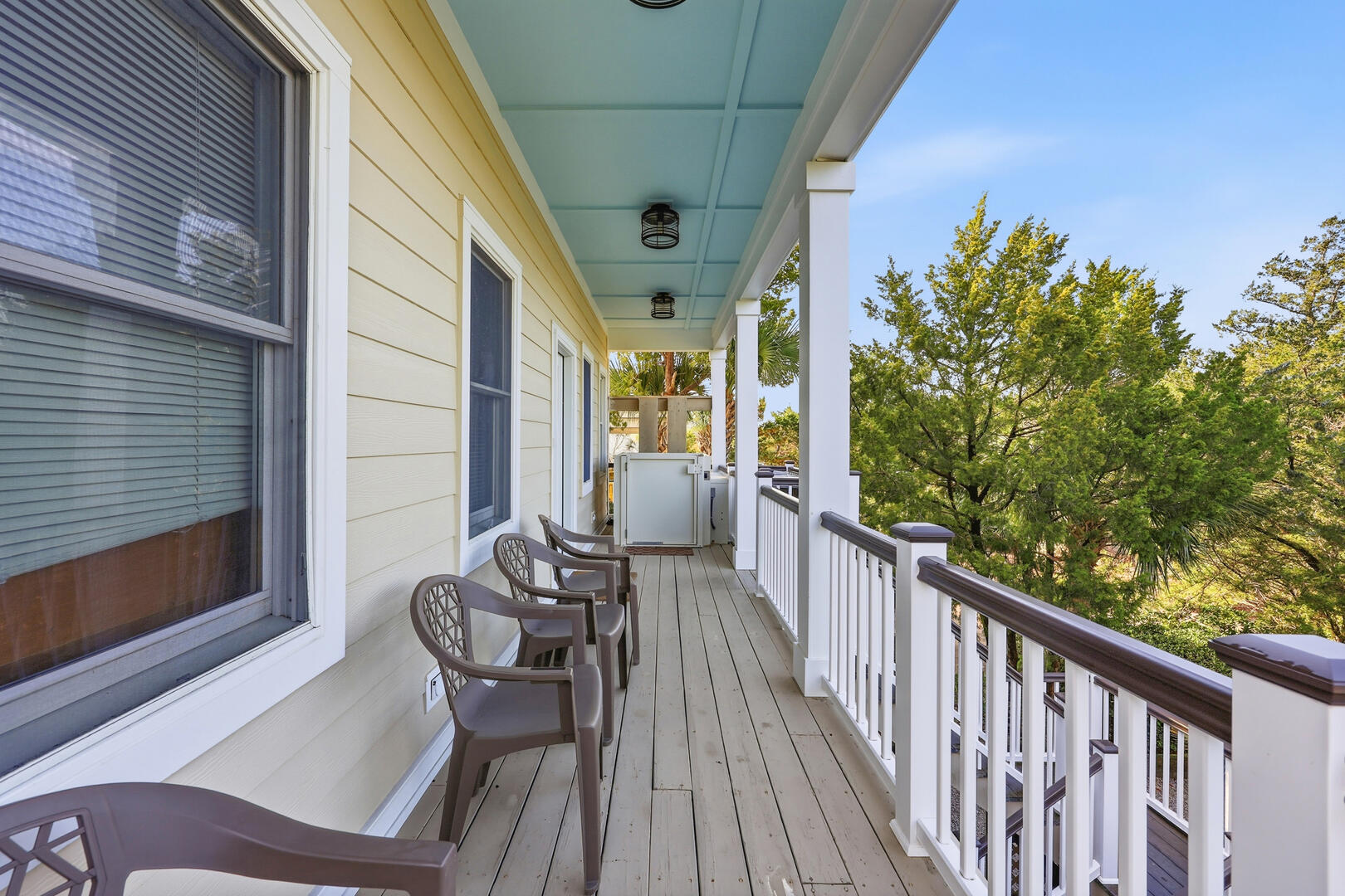 Towne House | Photo 8