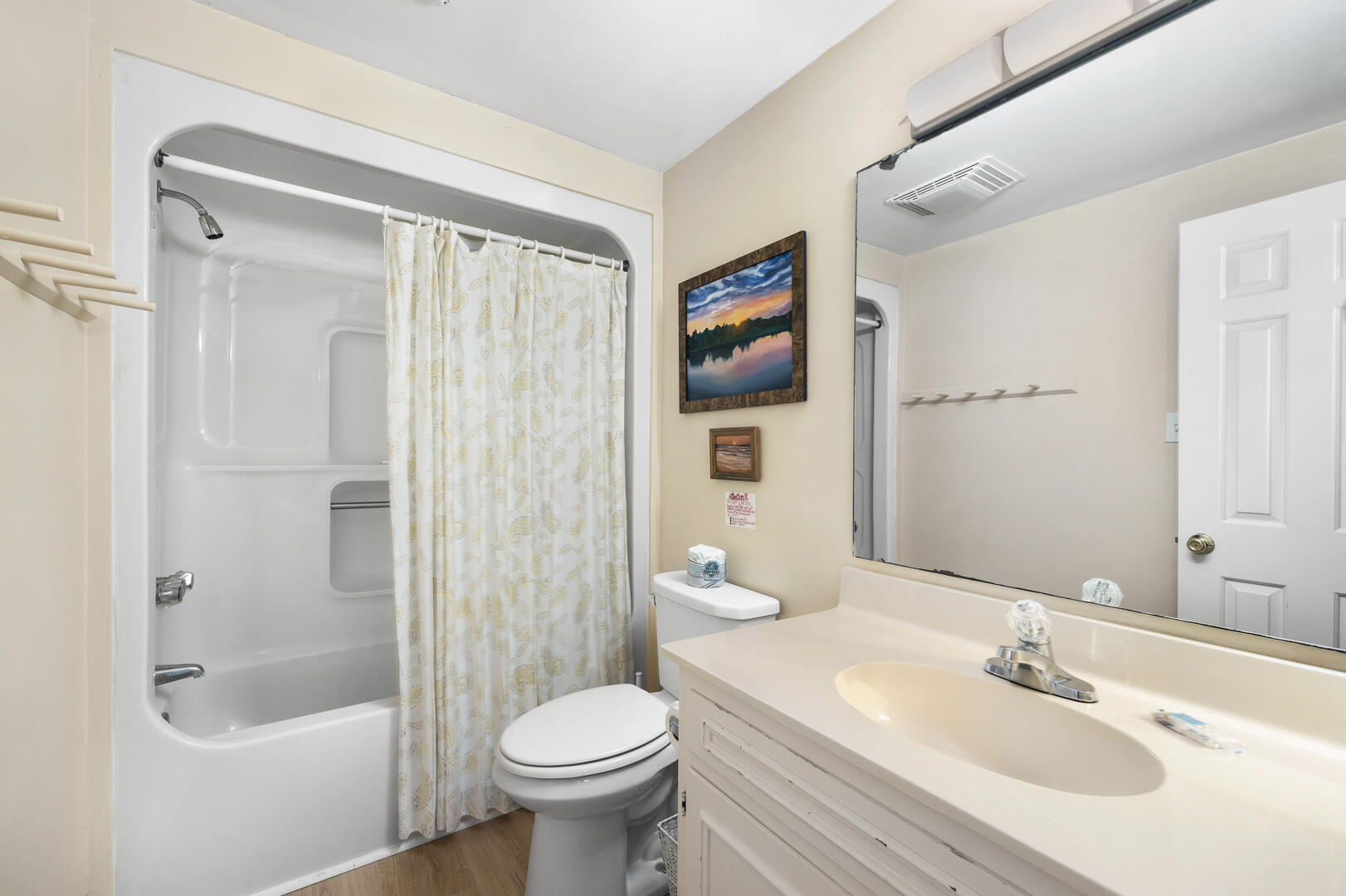 Sleep & Eat | Photo 19