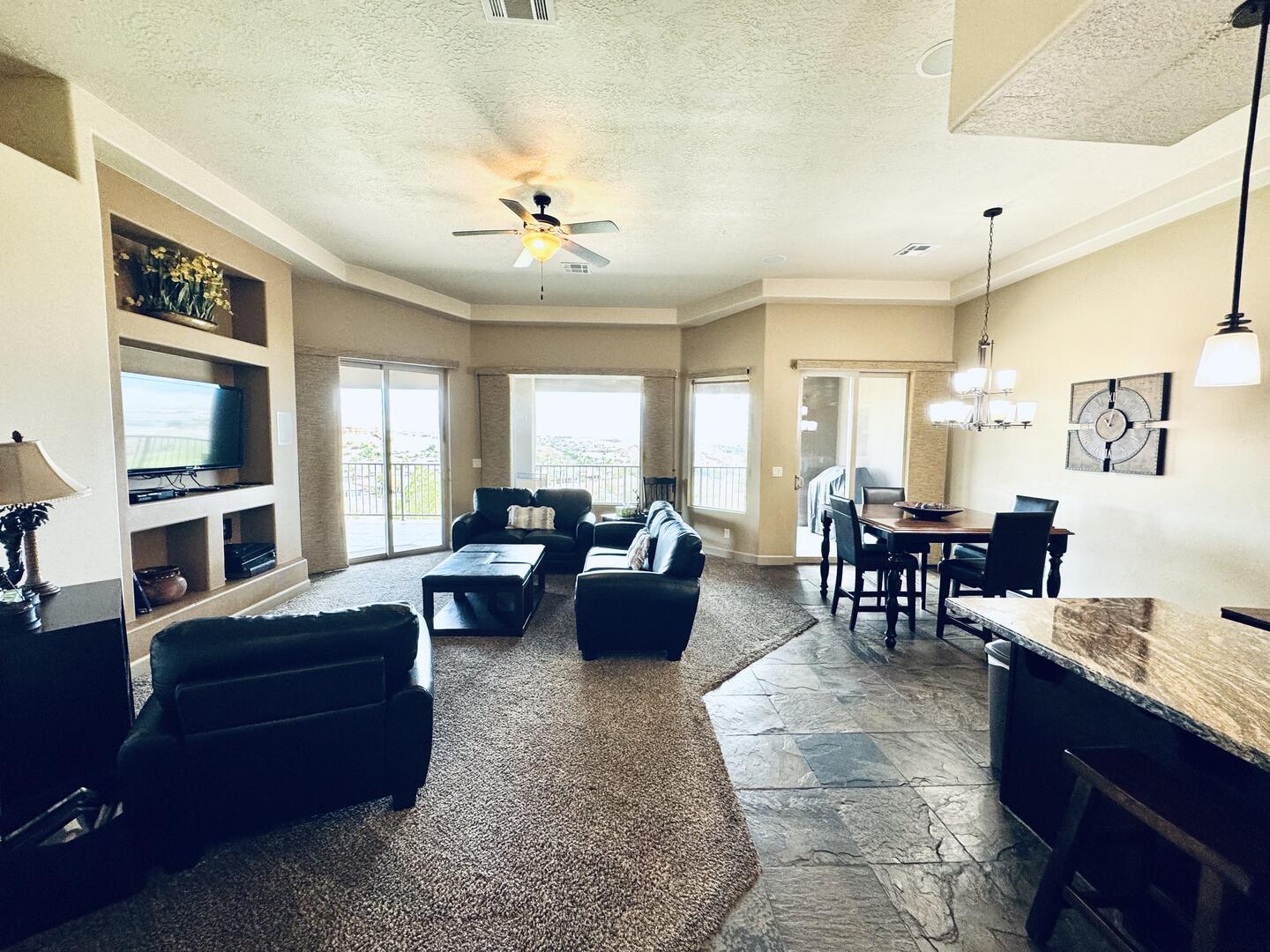 Golf Course Views Over 10th Tee Box – Sleeps 10 | Photo 8