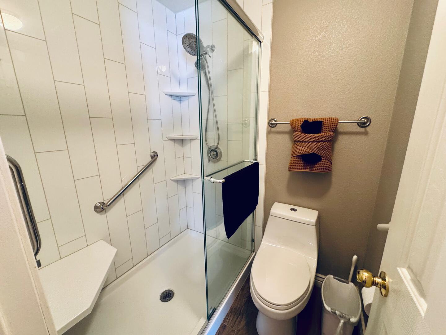 En-Suite Bathroom