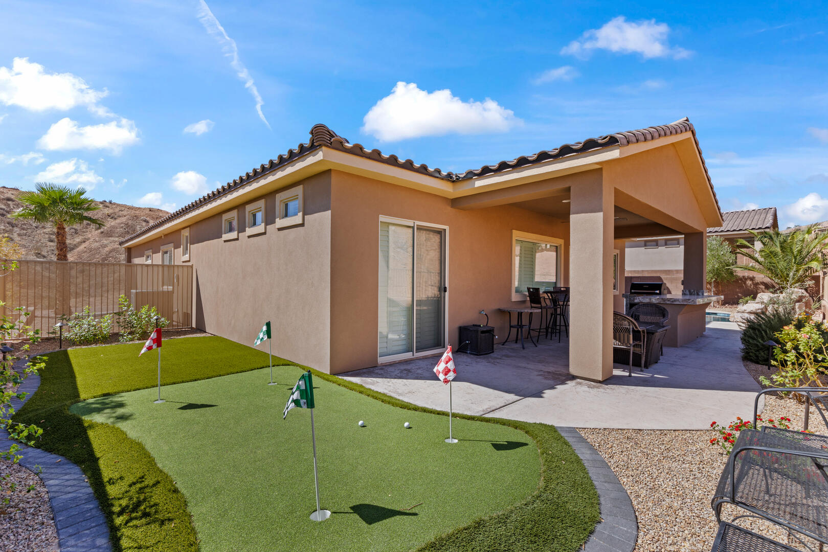 Paws and Putts Oasis | Photo 59