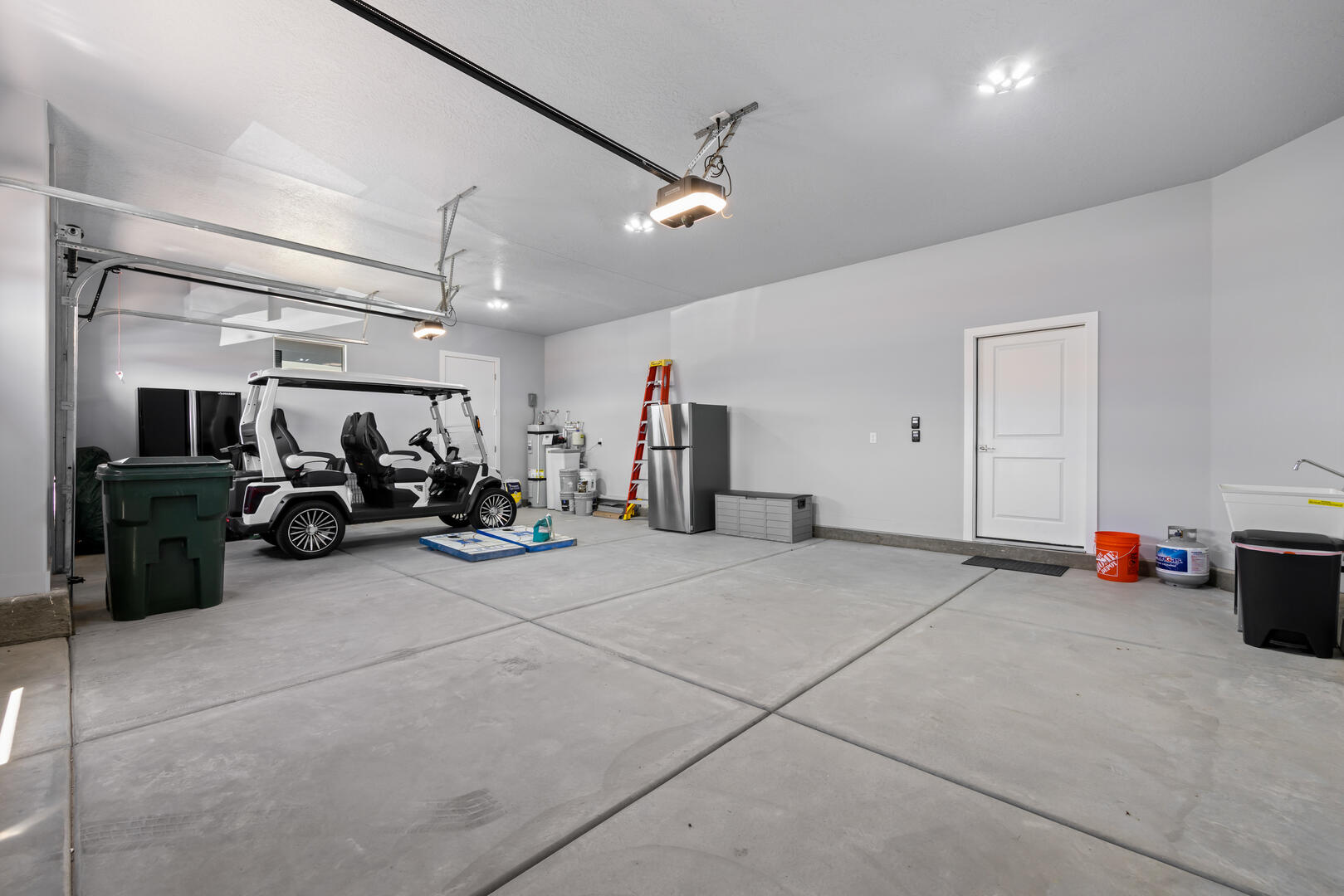 Four Paws & Fairways | Photo 33