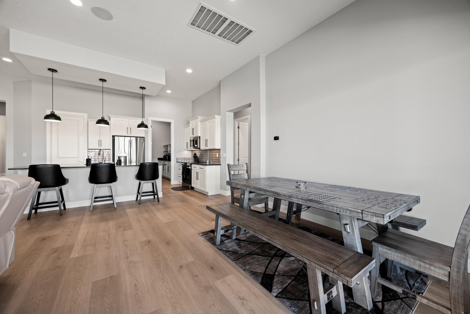 Four Paws & Fairways | Photo 42