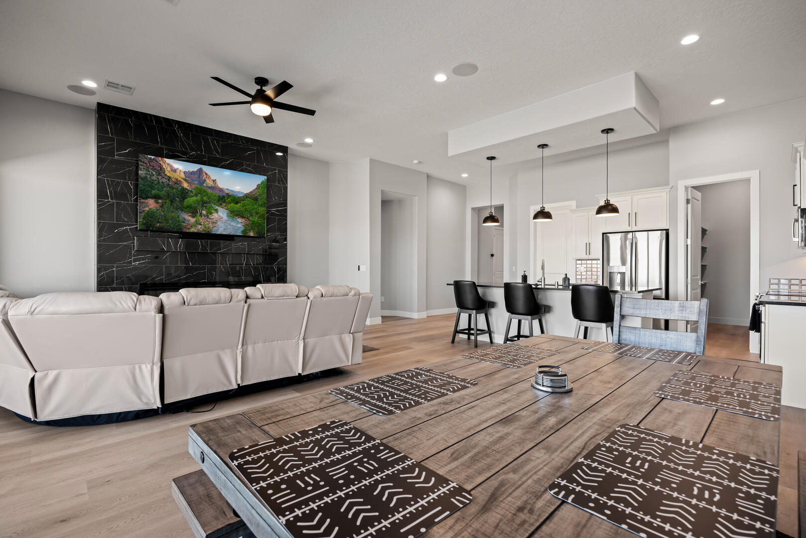 Four Paws & Fairways | Photo 43