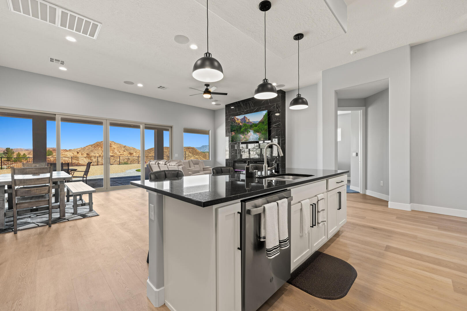 Four Paws & Fairways | Photo 49