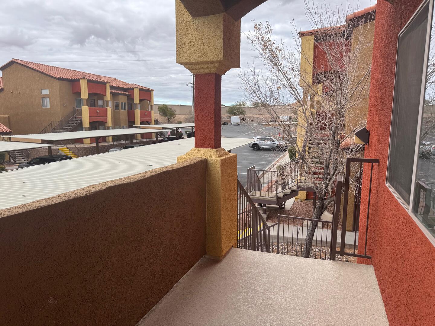 Exterior view to stairs