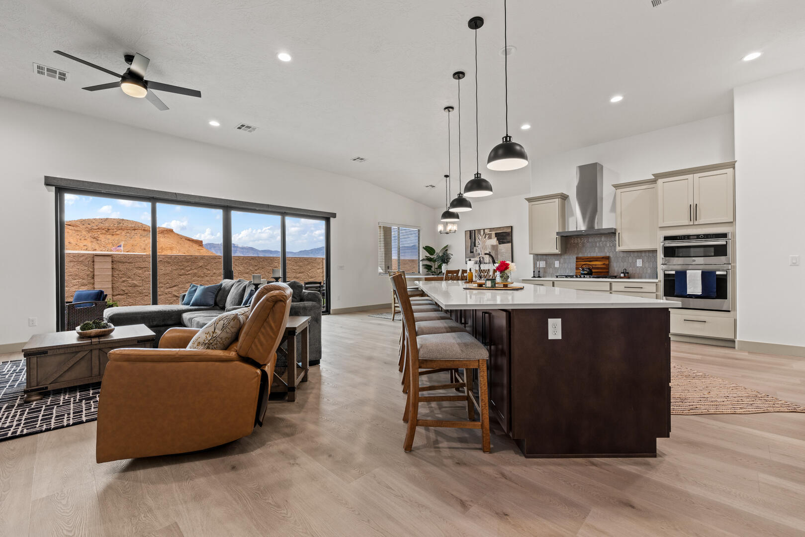 Horizon Luxe Escape | Photo 24