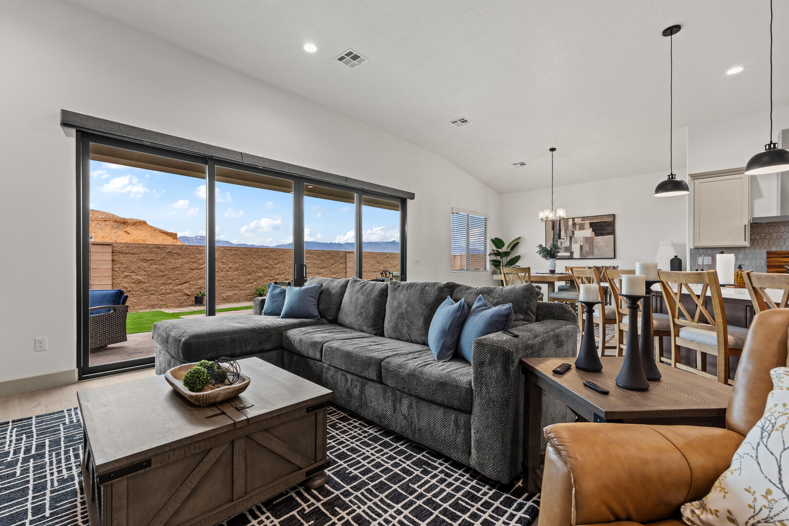 Horizon Luxe Escape | Photo 31