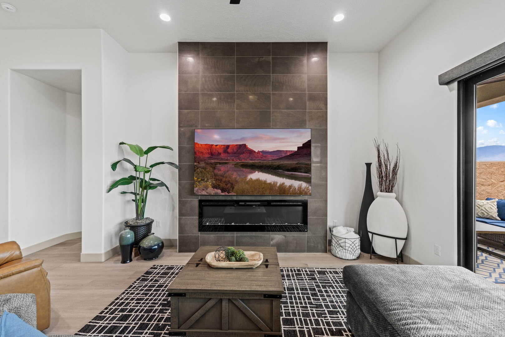 Horizon Luxe Escape | Photo 25