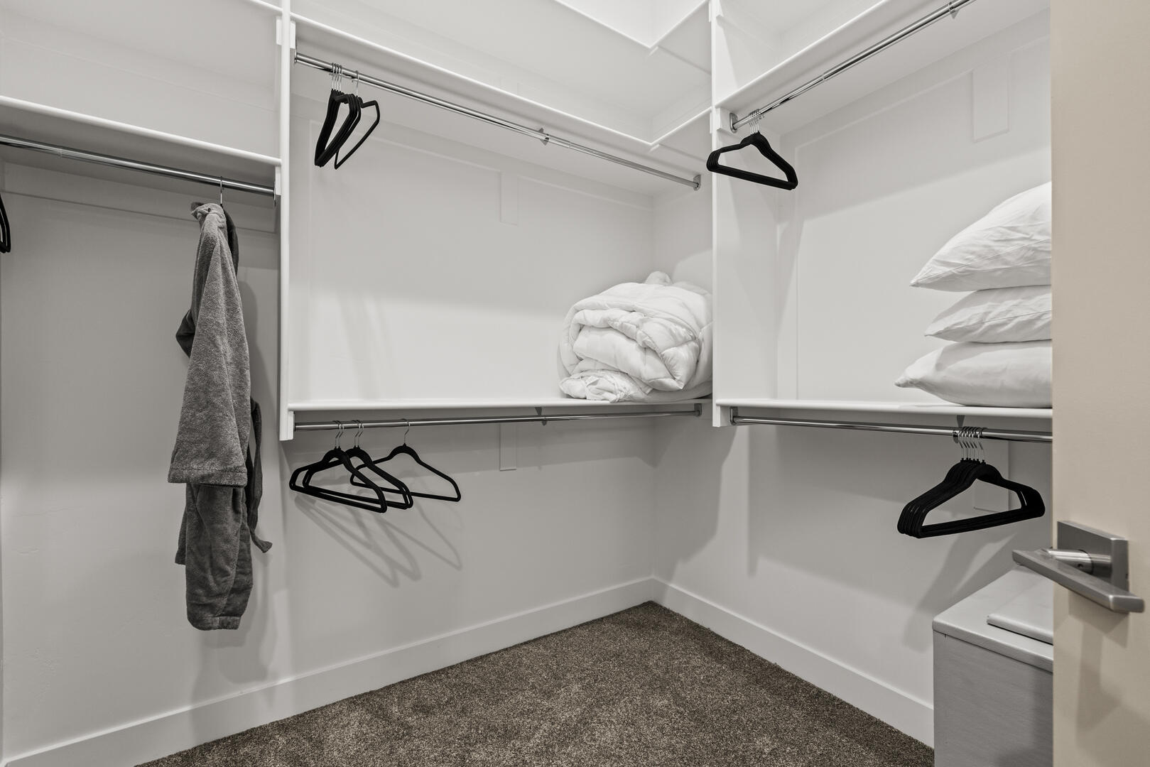 Horizon Luxe Escape | Photo 50