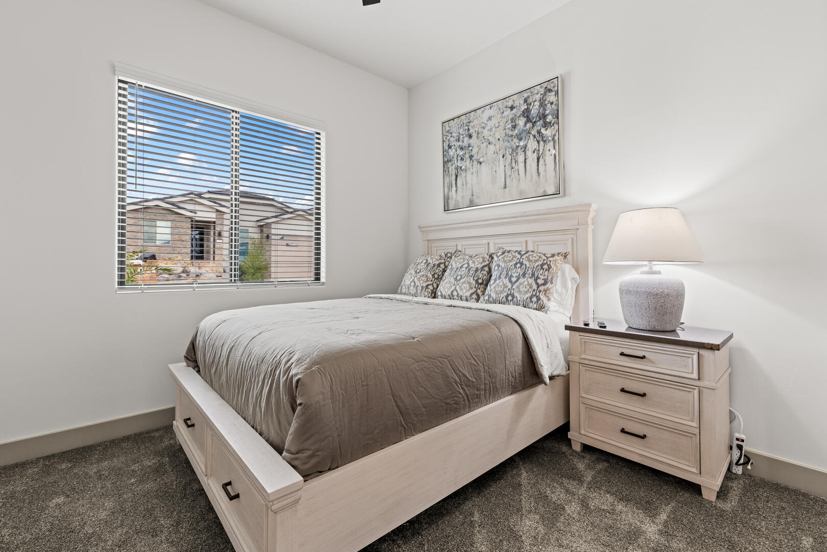 Horizon Luxe Escape | Photo 13