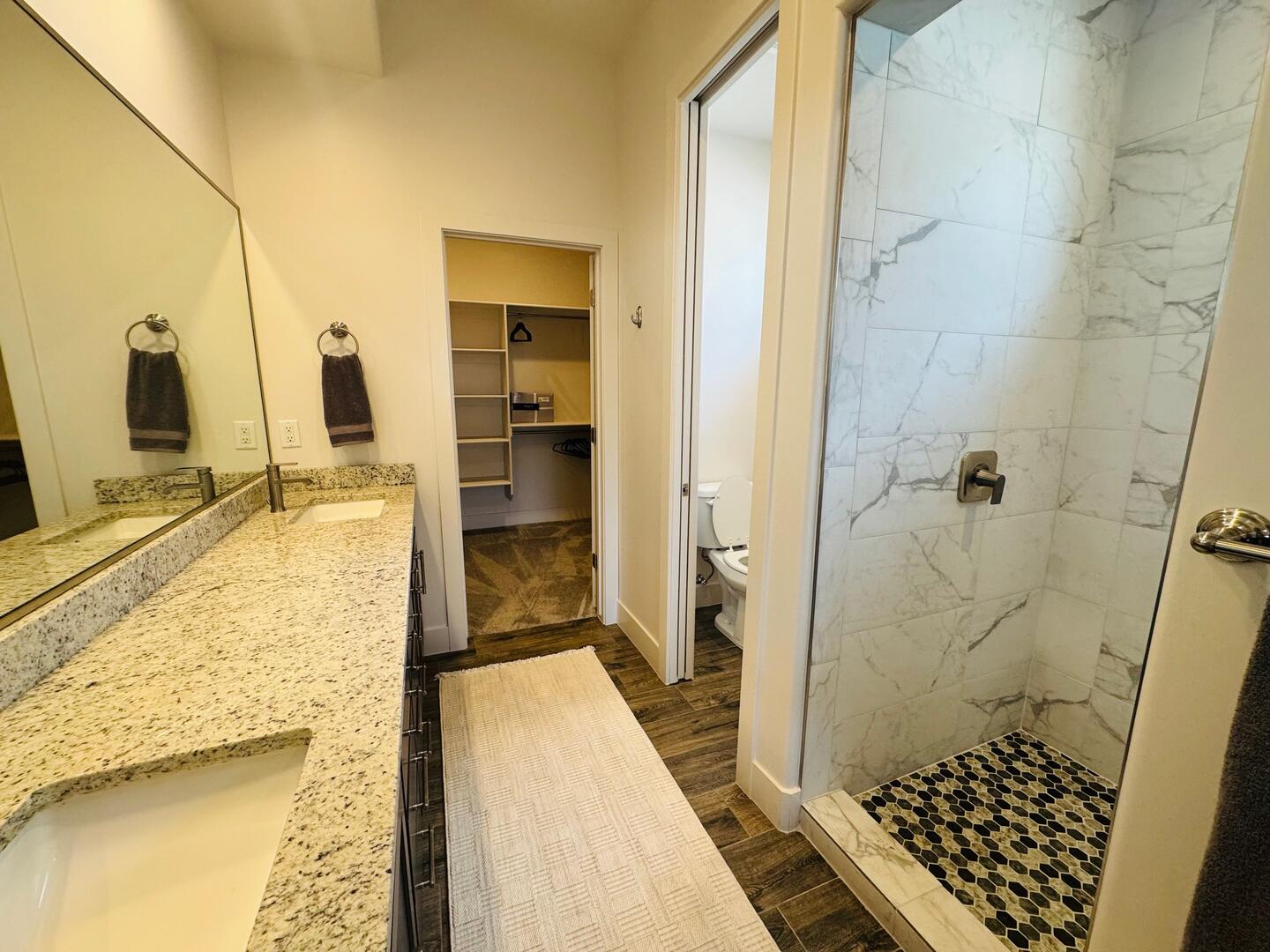 Primary Bathroom en-suite