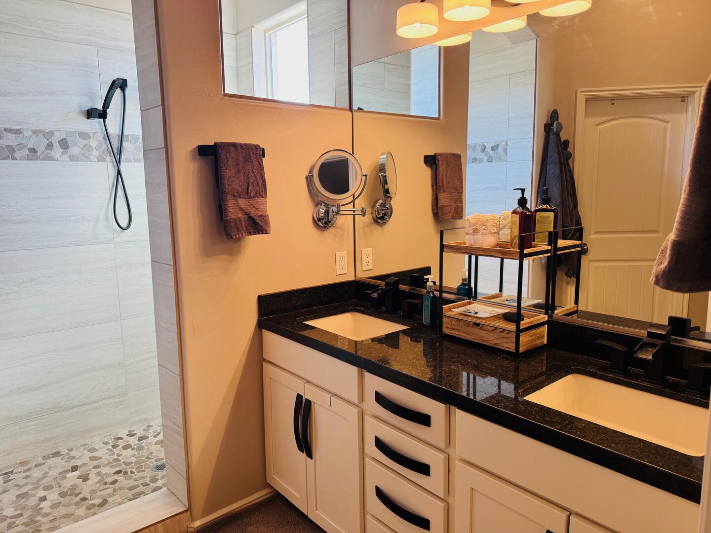 Sunstone Escape | Photo 18