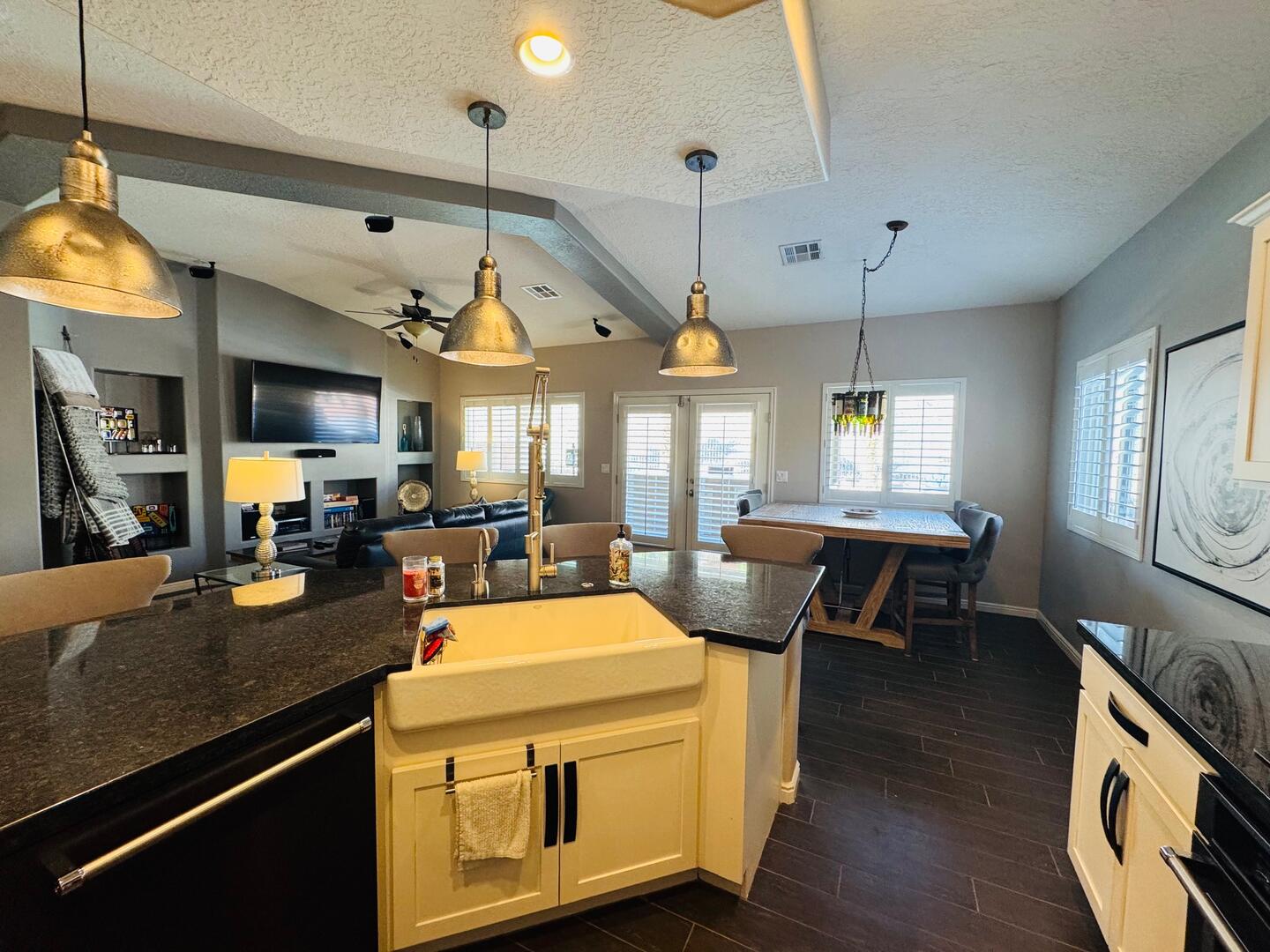 Sunstone Escape | Photo 7