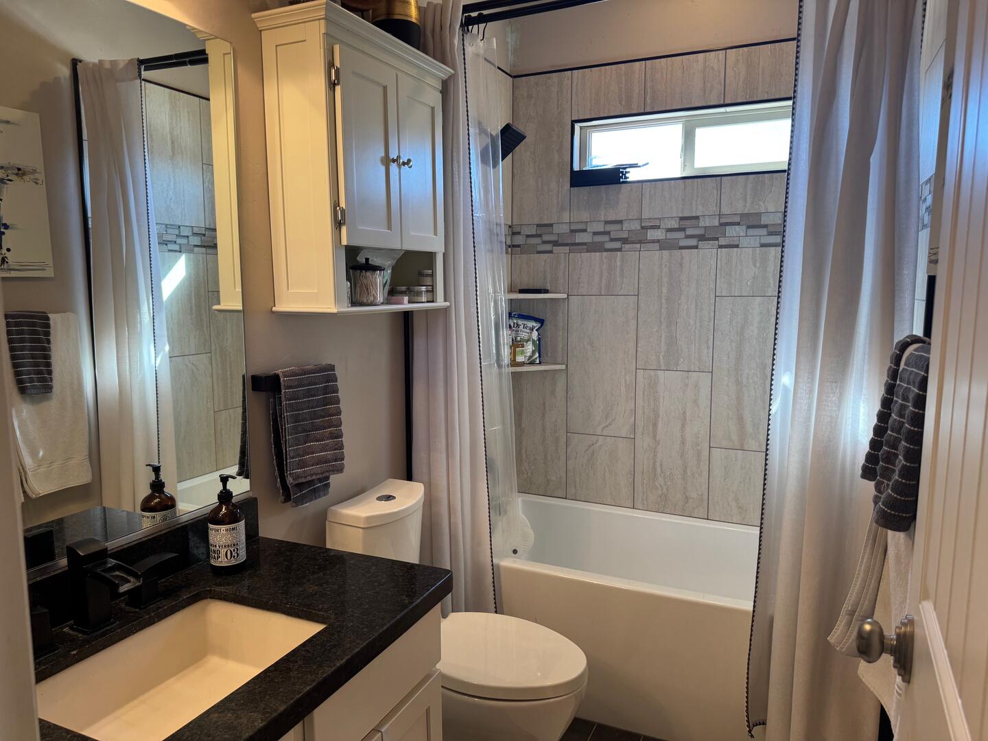 Sunstone Escape | Photo 24