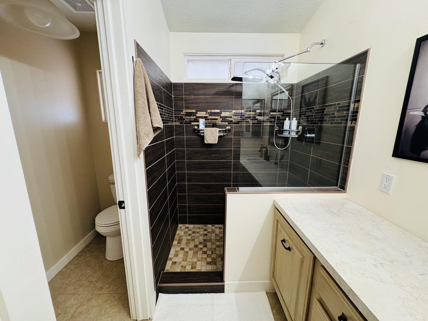 Primary En-Suite Bathroom