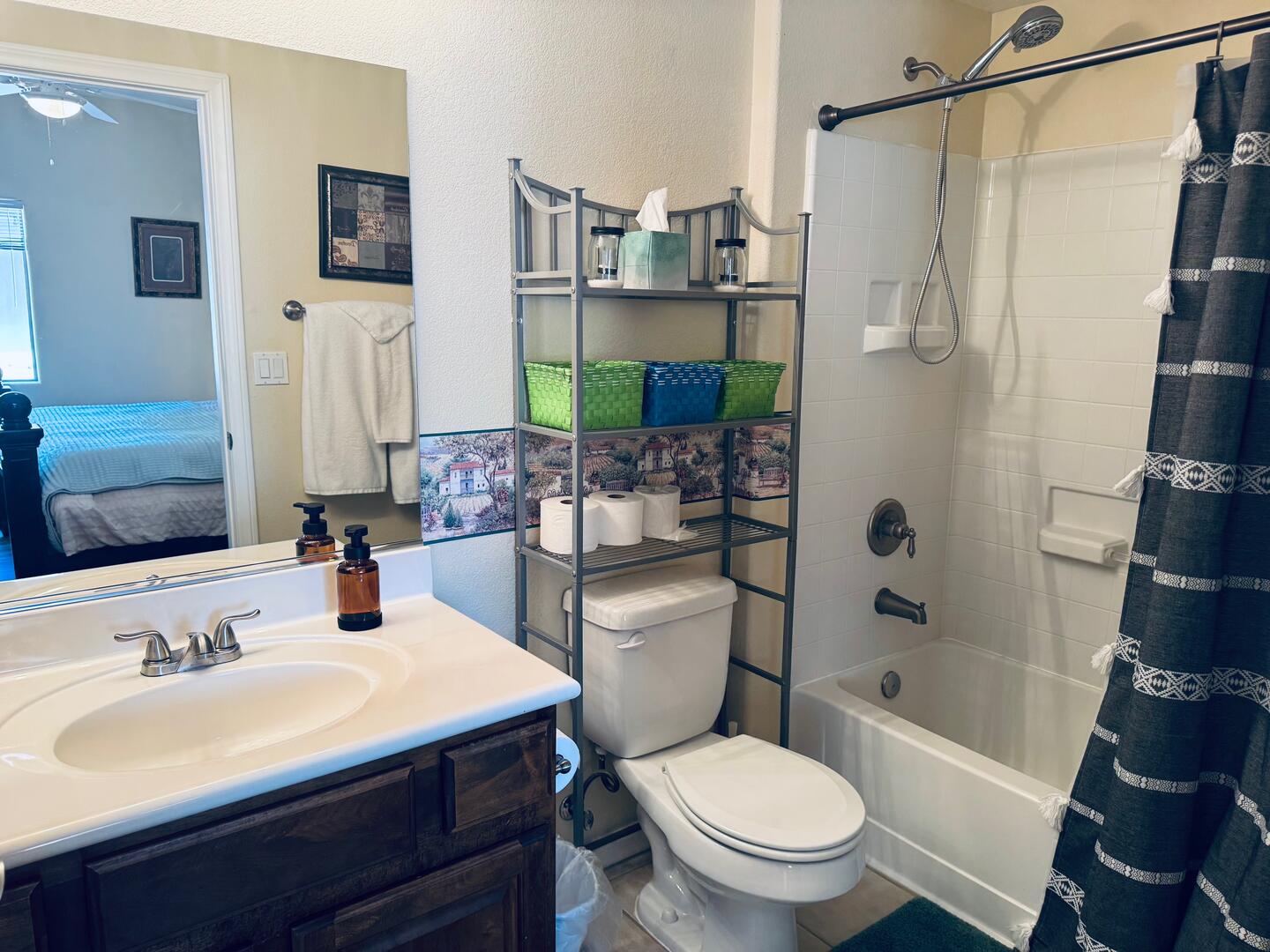 Primary Bathroom En-Suite