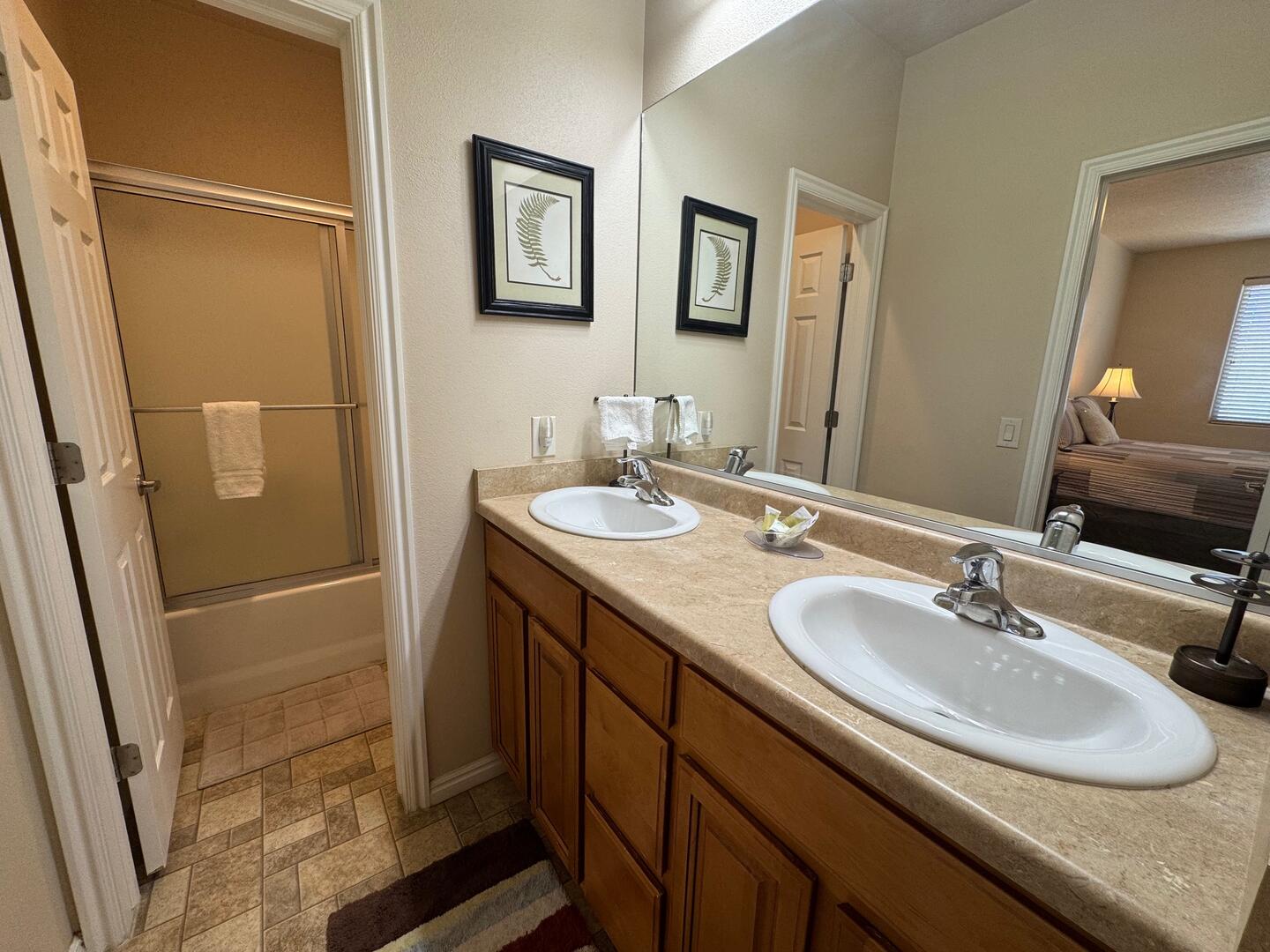 Primary Bathroom En-Suite