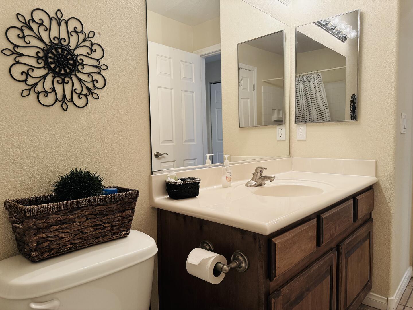 Queens Landing | Photo 16