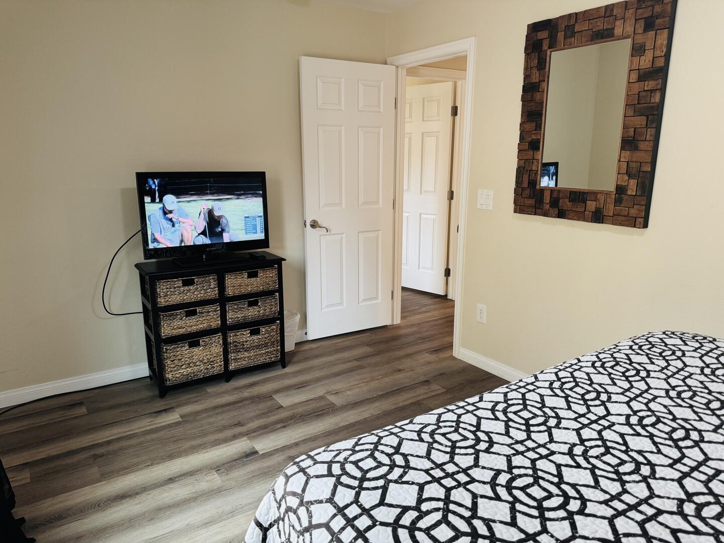 Queens Landing | Photo 18