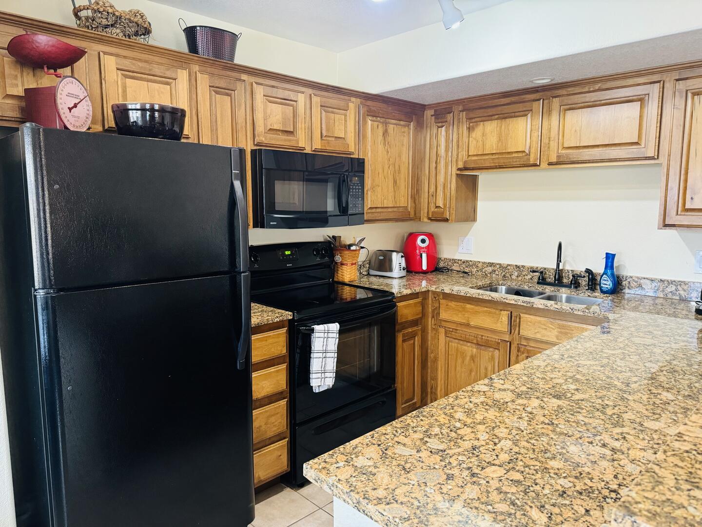 Queens Landing | Photo 9