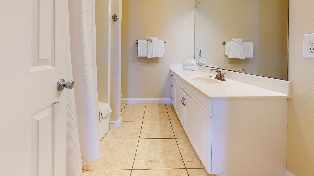 Second floor westside master bathroom