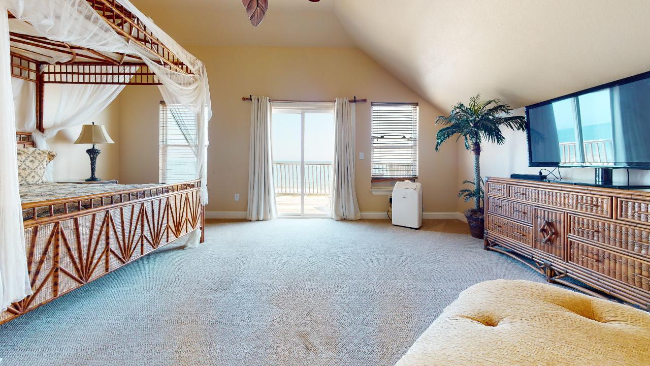 Third floor master bedroom 
