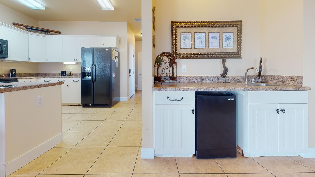 Wet bar