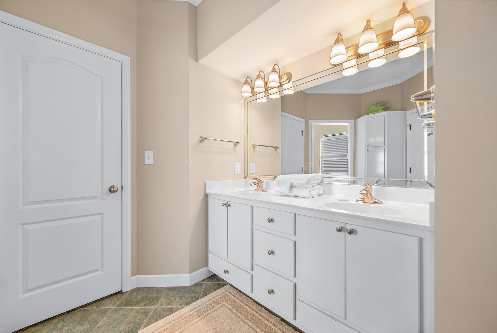 Double Wave | Photo 15000