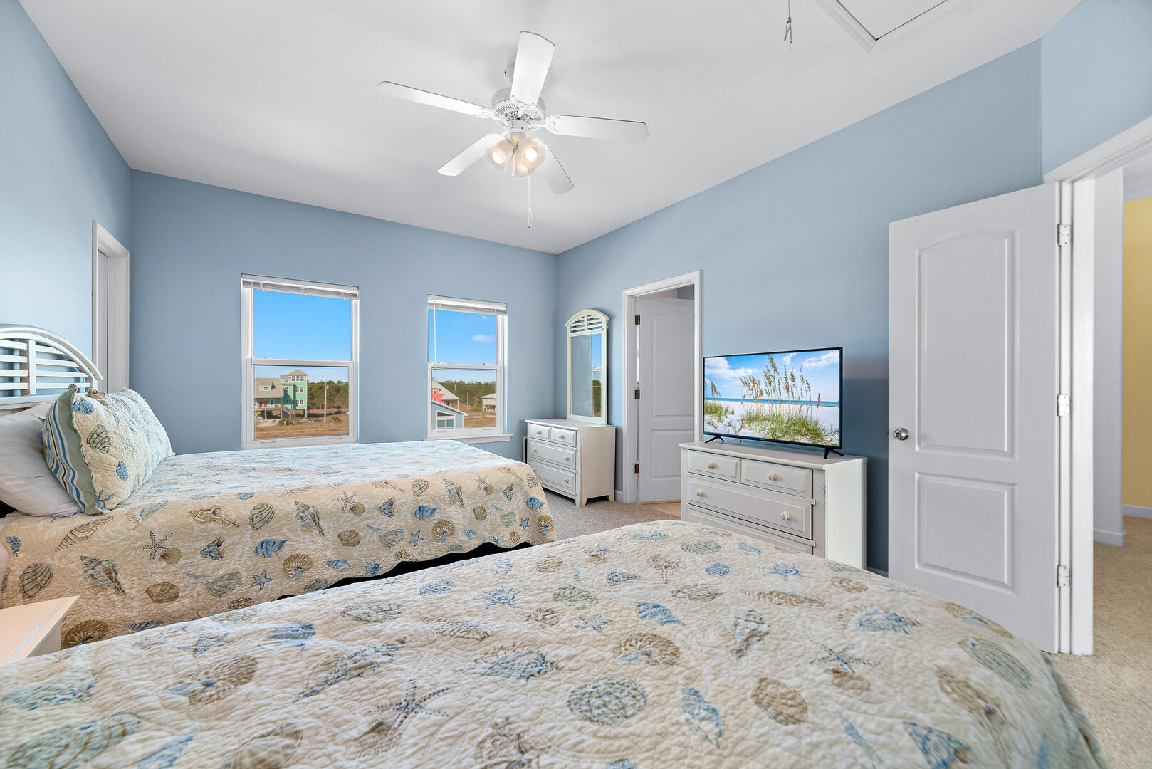 Double Wave | Photo 25000