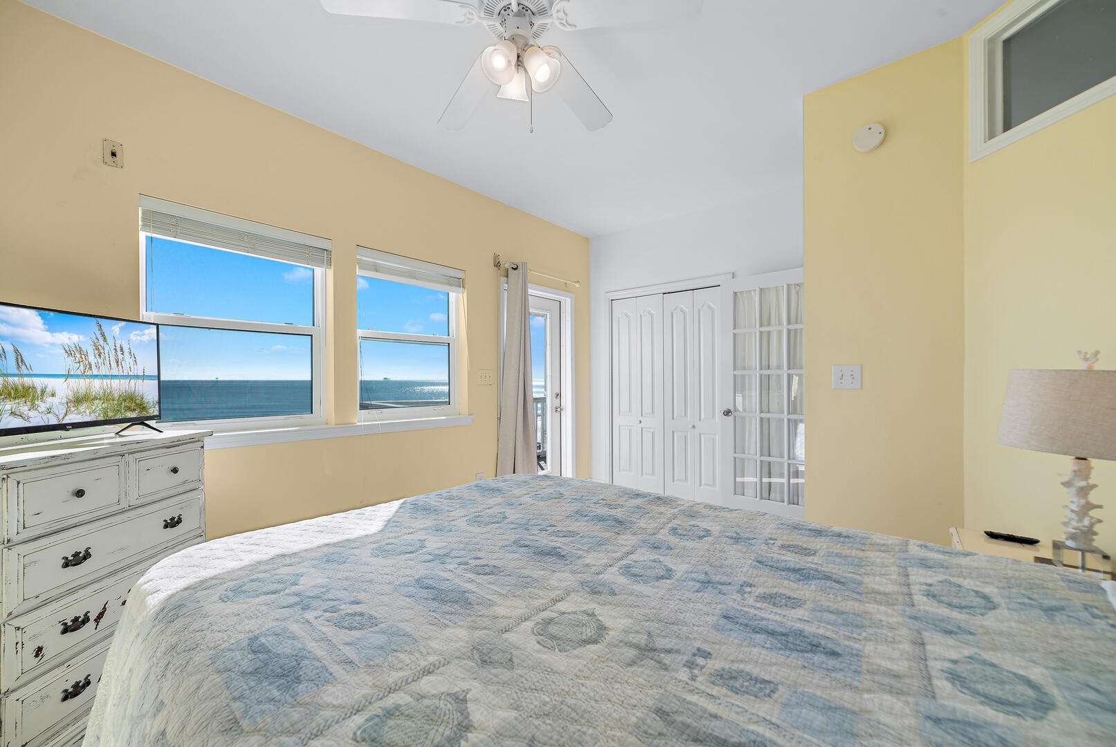 Double Wave | Photo 28000