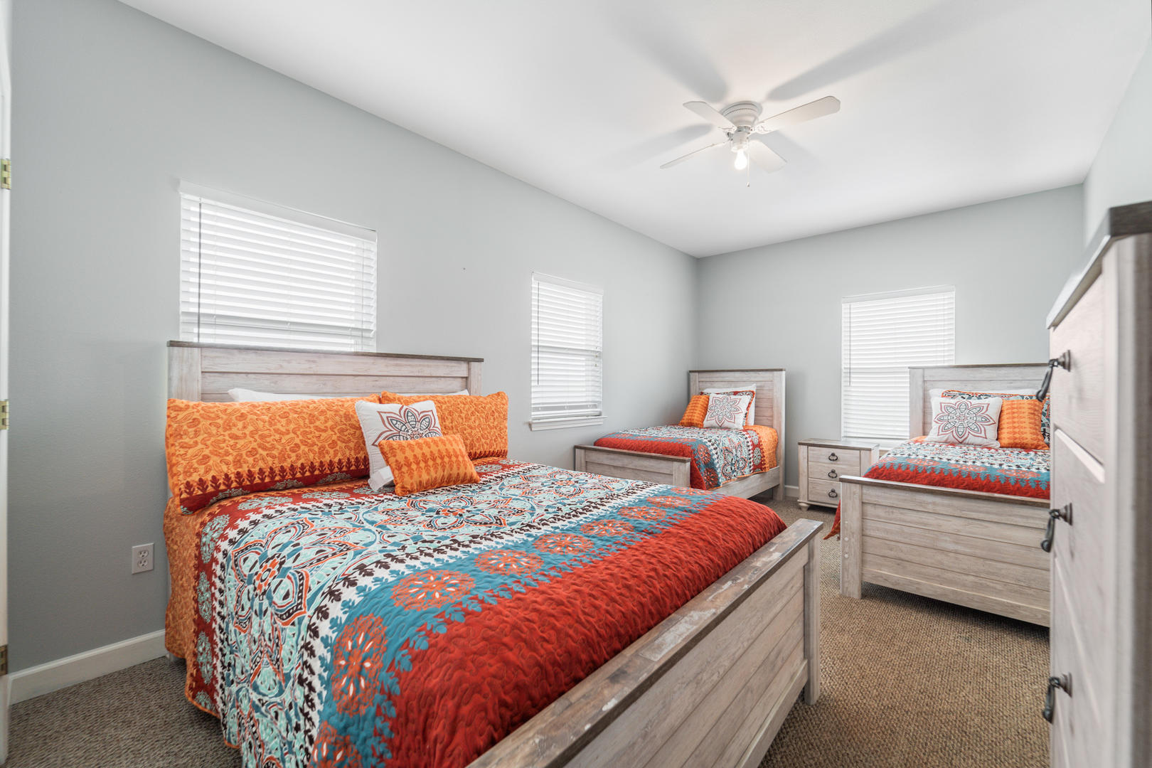 Five O'clock | Photo 150