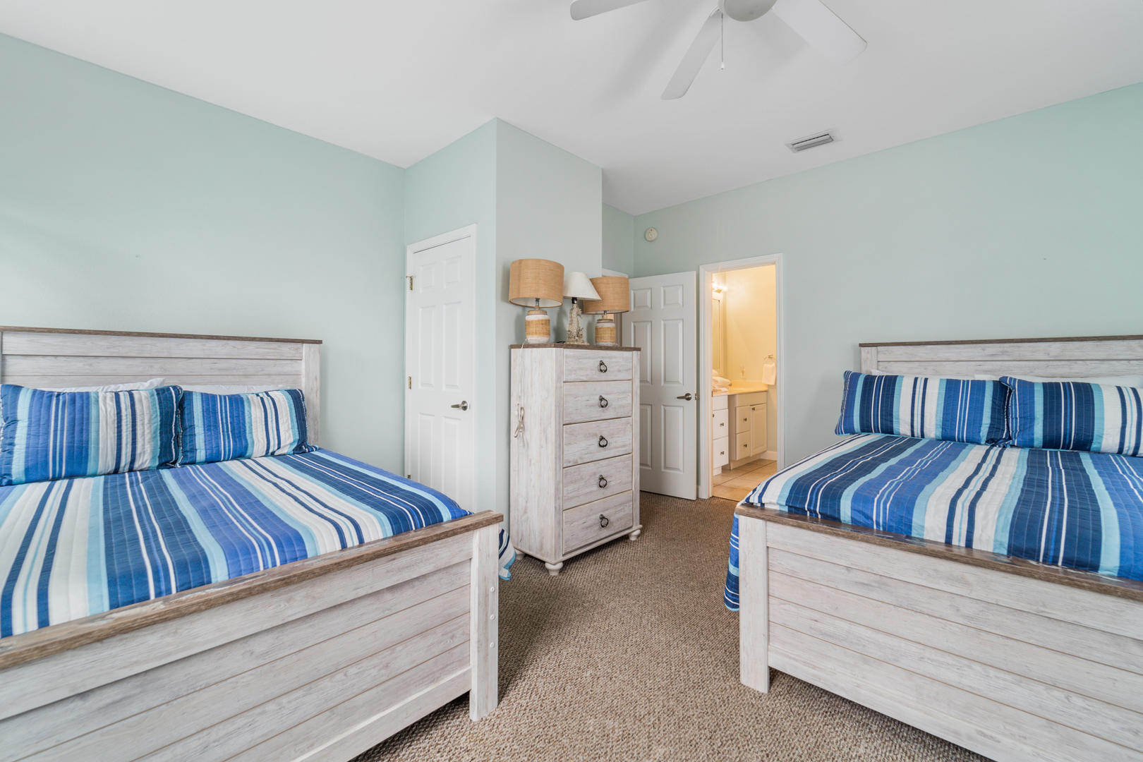 Five O'clock | Photo 190