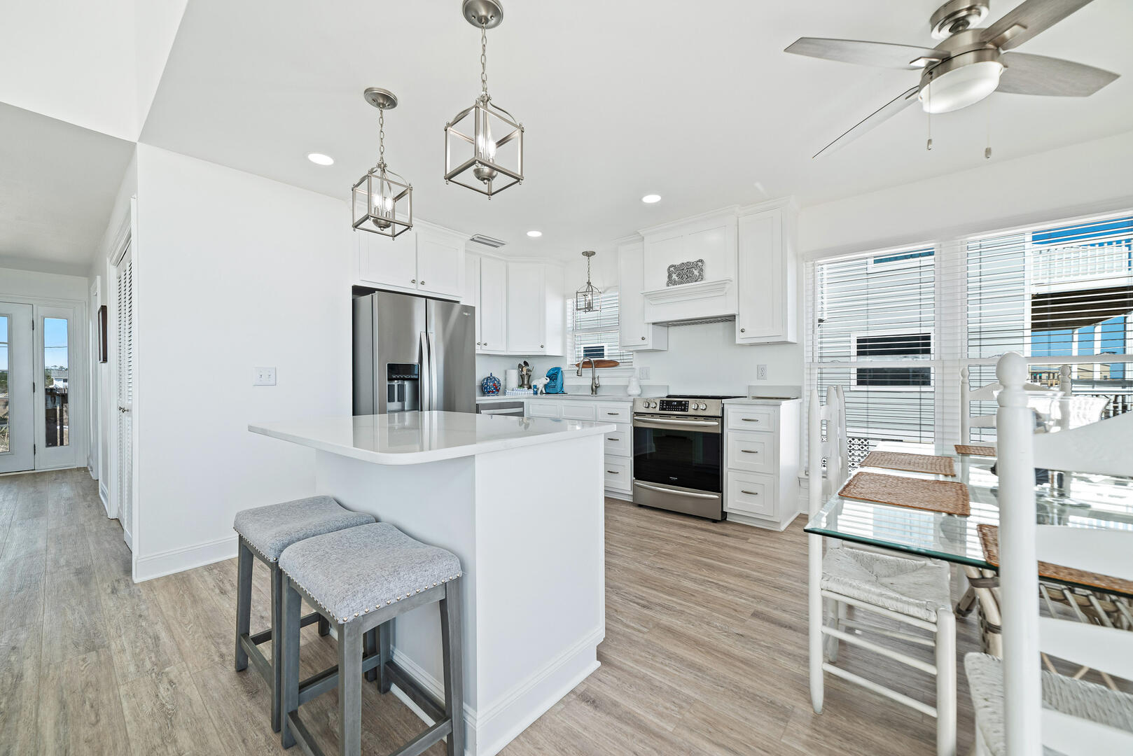 Devereux House | Photo 11000